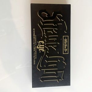 Kat Von D Shade & Light Contour Eye Palette